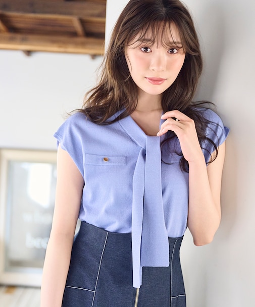 ＜中川紅葉さん着用＞Vネックタイ付きニット