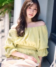 ＜中川紅葉さん着用＞〈a／mie〉2wayオフショルフィッシュテールブラウス