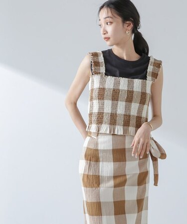 RITA ROW/Checkered smocked body top