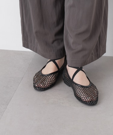 ストラップメッシュバレエシューズ