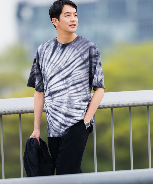 ブラックタイダイTシャツ