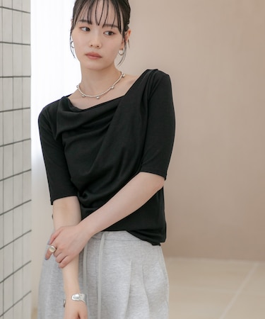 WEB限定/タックアシメフライスカットデザイントップス
