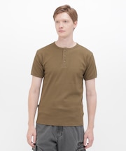《DAILY／デイリー》RIB S／S HENLEY NECK T-SHIRT