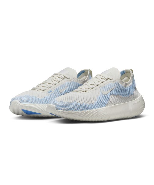 ナイキ(NIKE)ランニングシューズ スポーツシューズ フリー 2025 SE IB8138-030