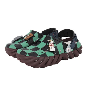 クロックス(crocs)サンダル 「鬼滅の刃」 炭治郎 エコー クロッグ グリーン ブラック 212434-90H スポーツサンダル
