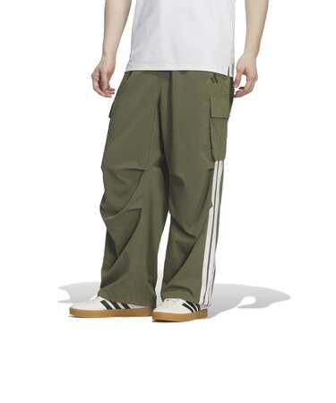 アディダス（adidas）ライト ウーブン カーゴポケット ストレートレッグ パンツ SH181-KQ6924