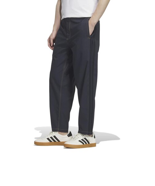 アディダス（adidas）ライト ストレッチ デニム レギュラーフィット テーパードレッグ パンツ VX987-KU6391