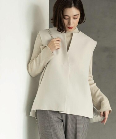 《ツインセット》Vネックベスト×ハイネックリブニット【洗濯機OK】