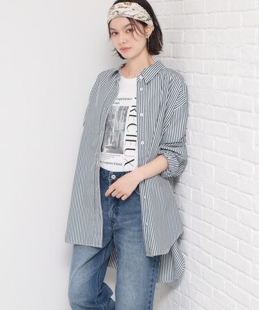 ゆったりシルエットで体型カバー ロングシャツ
