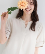 【洗濯後しわになりにくい/インせずきまる】シンプルだけど女性らしい 麻調スキッパーブラウス