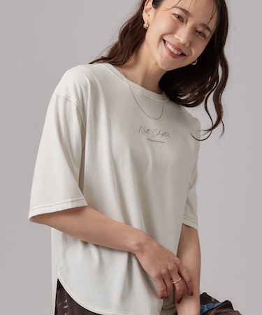 【S-LL/体型カバー】インせず着られる 配色ステッチ 5分袖ロゴTシャツ