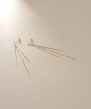 K10コンパクトチェーン フリンジ スタッドピアス