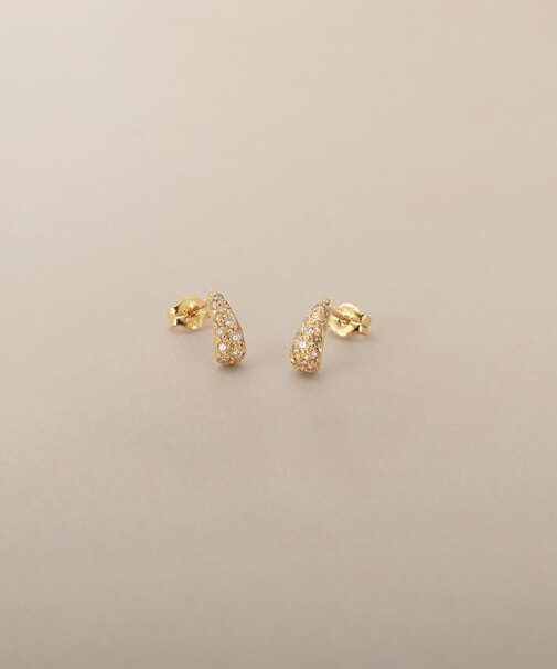 K18ダイヤモンド ペアシェイプカーブライン スタッドピアス