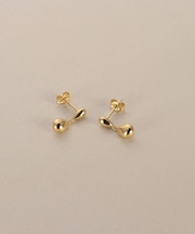 K18中空ペアシェイプ大小 スタッドピアス