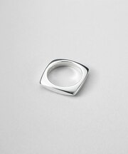 シルバー スクエアクッションカットリング