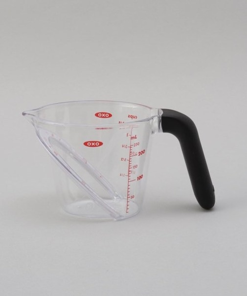 アングルドメジャーカップ 250ml <OXO オクソー>
