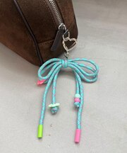 ハート型カラビナチャーム