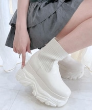 美脚見え厚底ニットブーツ