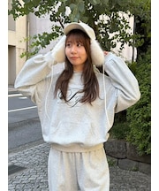 スクリプトスウェットトップス
