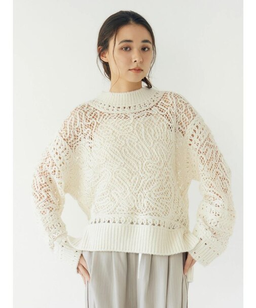 レーシー刺繍ルーズニット
