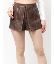 フェイクレザーレイヤーショートパンツ
