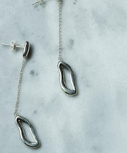 SMELLY so’ chain combination pierce