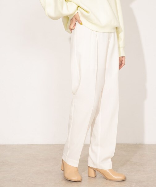 illi ワンタックセンタープレスパンツ