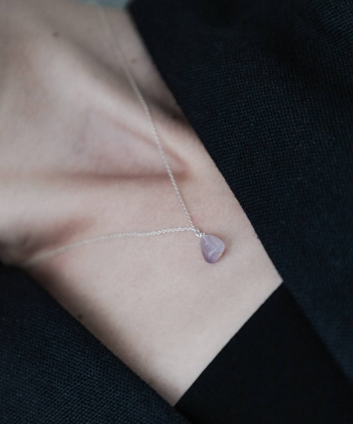 SMELLY so’ amethyst slide necklace