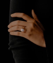 SMELLY so’ pearl round ring