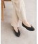 Vカットパンプス