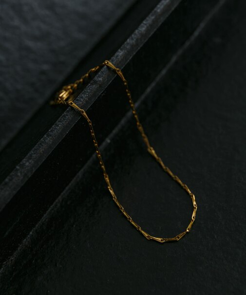 SMELLY so’　slim chain brecelet