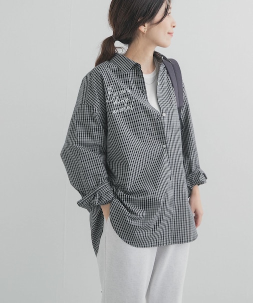 刺繍チェックシャツ