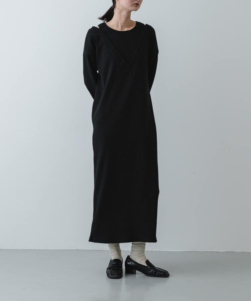 レイヤードネックリブワンピース