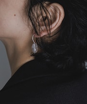 SMELLY so’ stone drop hook pierce