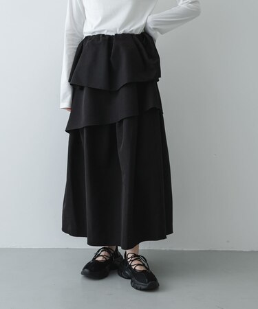 タックボリュームティアードスカート