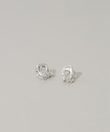 ビジューワインドピアス