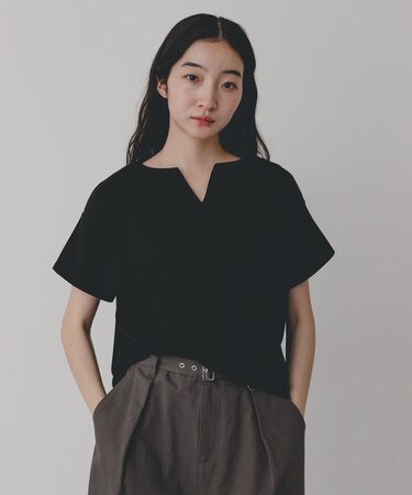 キーネックミラノリブTシャツ