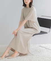 ツイルサテンバックファスナーワンピース