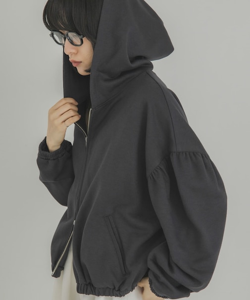 フロントZIPギャザーフーディー