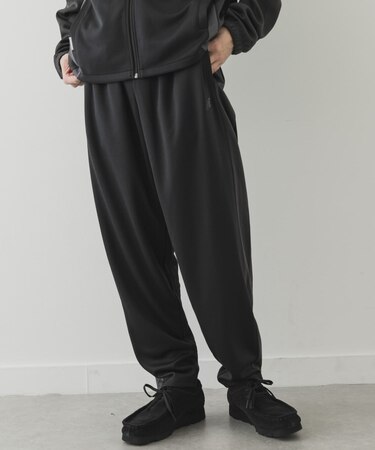 NEW BALANCE ニットトラックパンツ