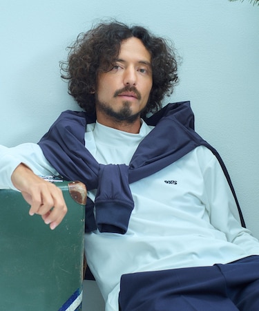 OOPS モックネックロンTシャツ