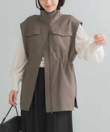 ウールカルゼスタンドジレ