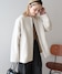 アイボリー