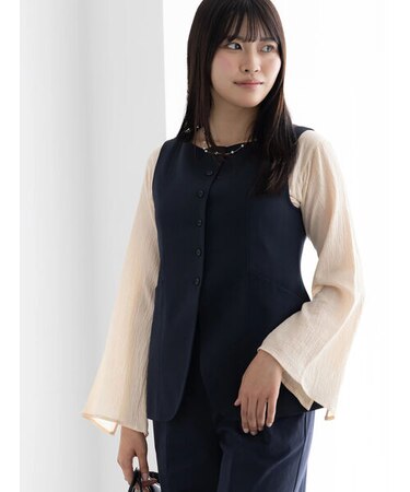 スクエアネックジレ【AOYAMA FASHION ASSOCIATION × T? chichi】