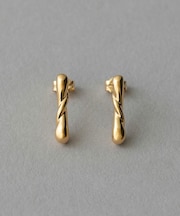 ツイスト ピアス