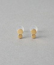 ダブル ピアス