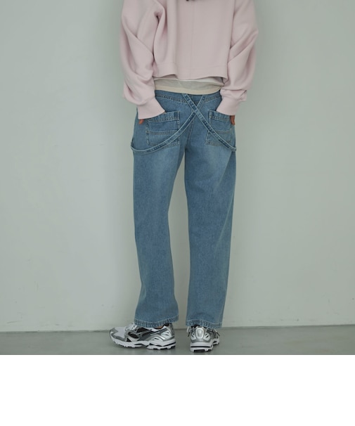 サスペンダー付きストレートデニムパンツ