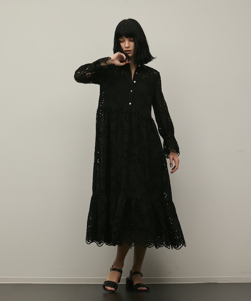 カットワーク刺繍ワンピース