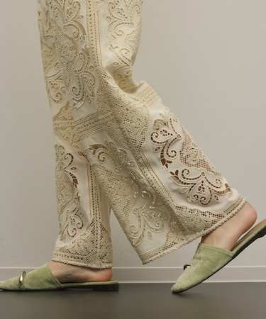 パネル刺繍パンツ