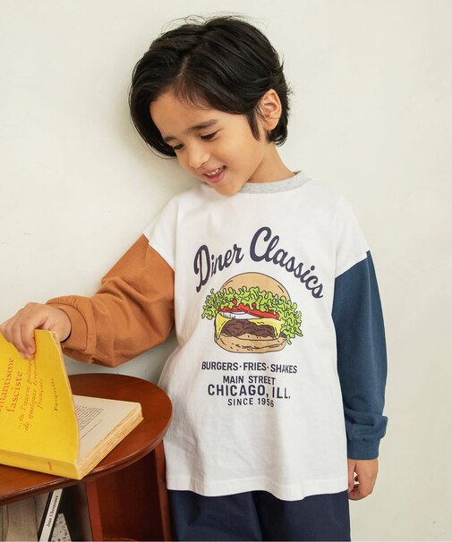 WEB限定 ゆったりシルエットグラフィックバリエーションTシャツ